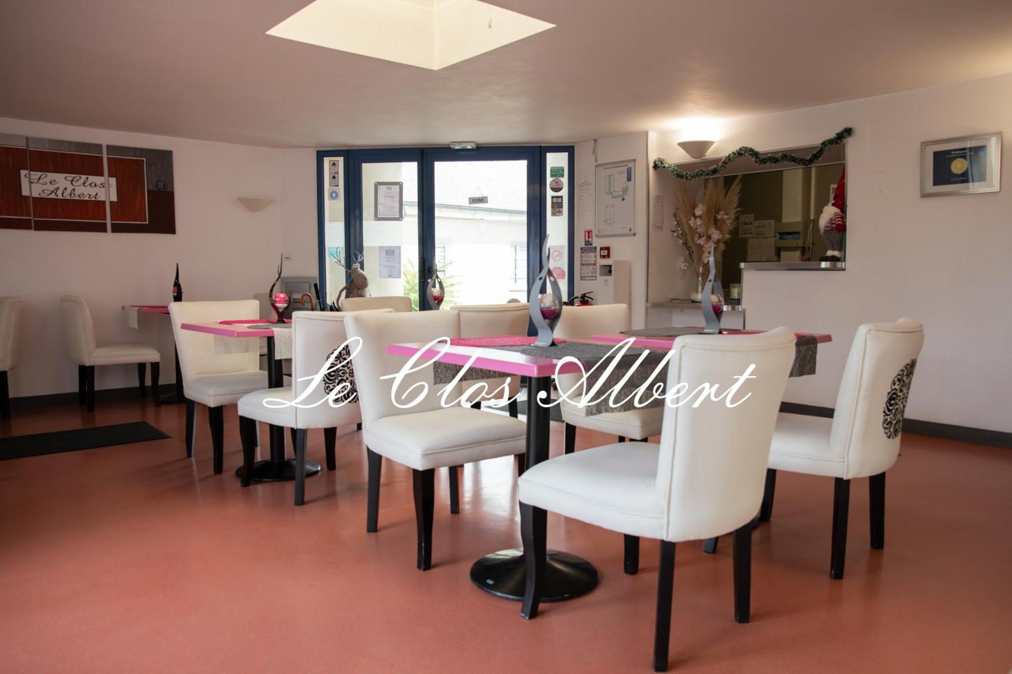Le Clos Albert Loudun Exteriör bild