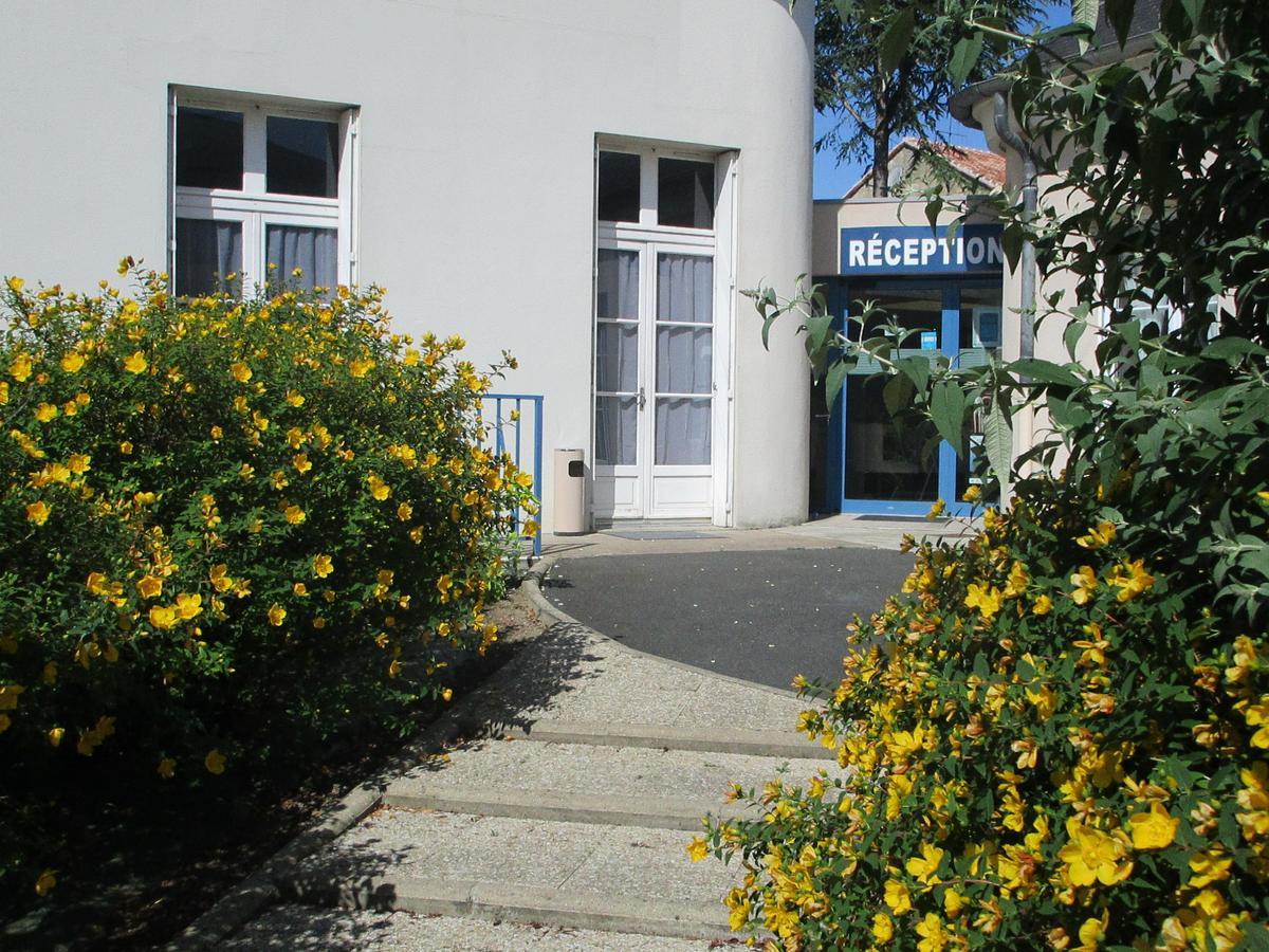 Le Clos Albert Loudun Exteriör bild